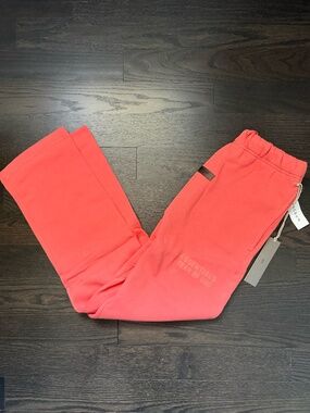 Fear of God Essentials Relaxed Sweatpants Coral Pink Size Large FOG Joggers